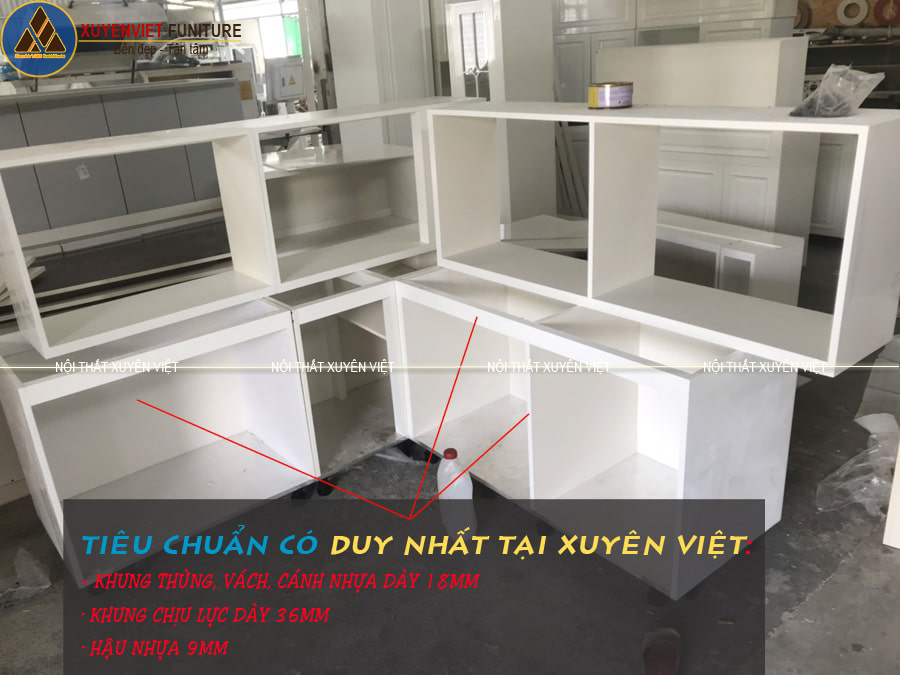 Kết cấu vững chắc của mẫu tủ bếp nhựa giả gỗ chỉ có ở Xuyên Việt